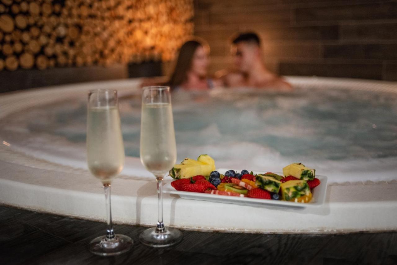 Hotel Bonifacio Spa&Sport Resort Сухоцин Екстер'єр фото